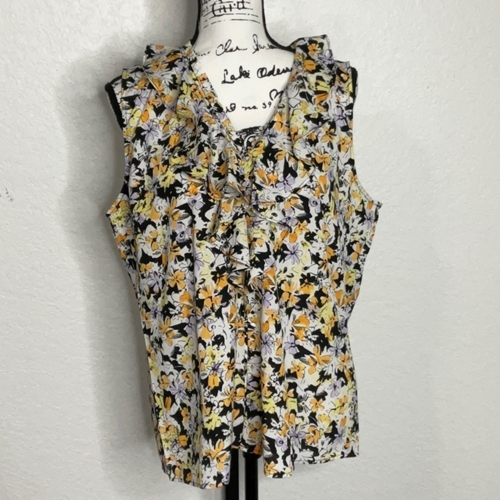 497- Karl Lagerfeld NWT White, Yellow, Black Floral Ruffle Top Size Large